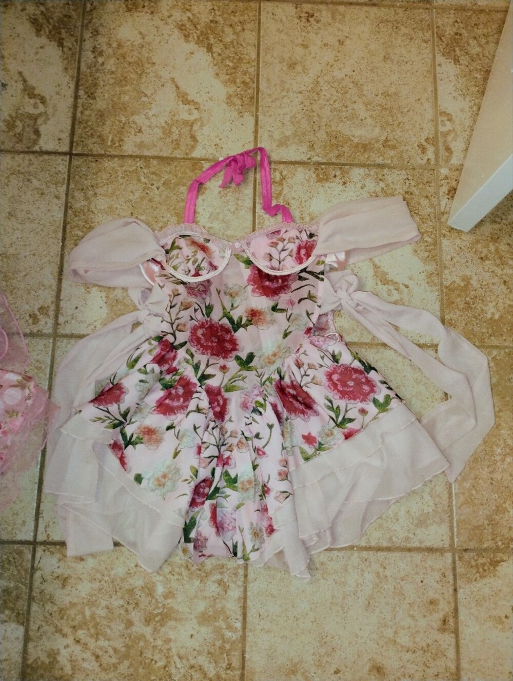 Gorgeous Pink Floral Chiffon Dress